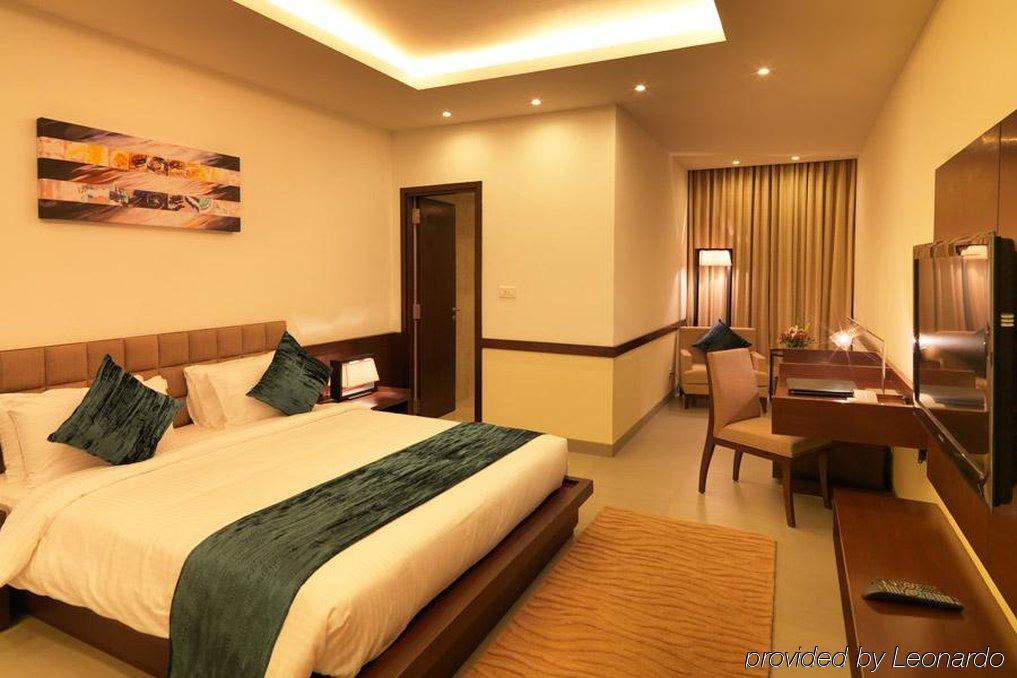 24 Tech Hotel Bengalúr Exteriér fotografie