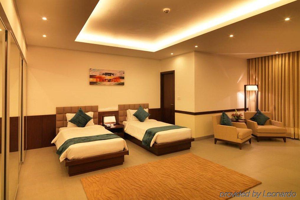 24 Tech Hotel Bengalúr Exteriér fotografie